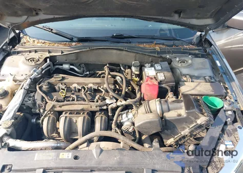 2011 Ford Fusion Se z USA, uszkodzony, nr VIN 3FAHP0HA5BR323688